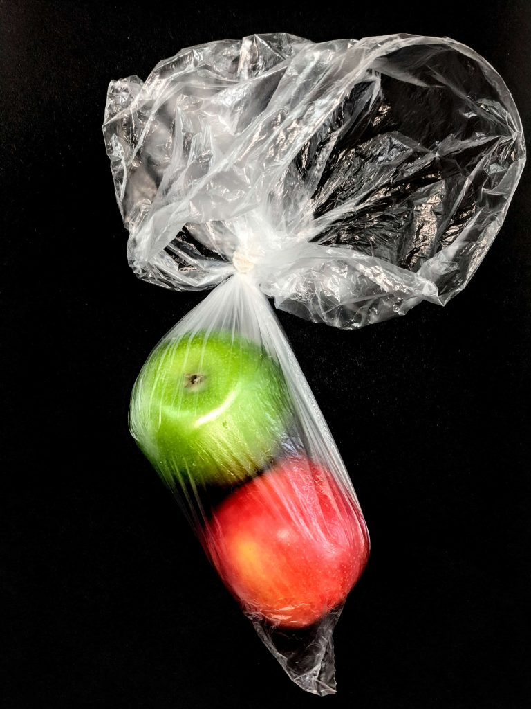 Single use plastics, a very unsustainable material